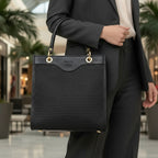 RB1026A  | Borsa Donna a mano verticale in Vera Pelle e Paglia Made in Italy. Tracolla removibile e regolabile in pelle. Accessori Oro Lucido - Colore Nero - Dimensioni: cm 24 x 29 x 9-0