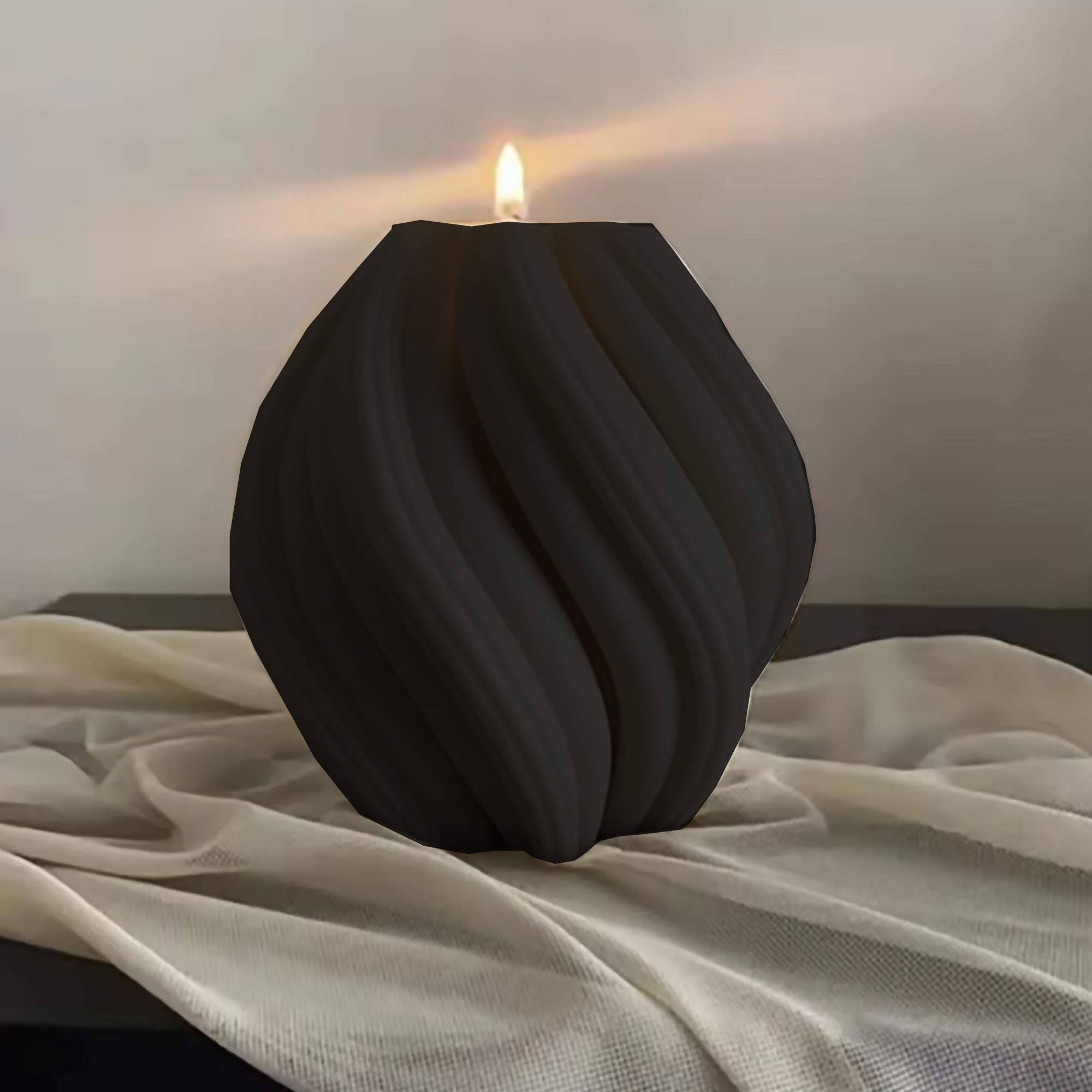 Swirl - Black Candle - Cranberry aroma
